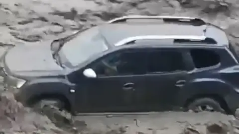 Coche atrapado Coche atrapado