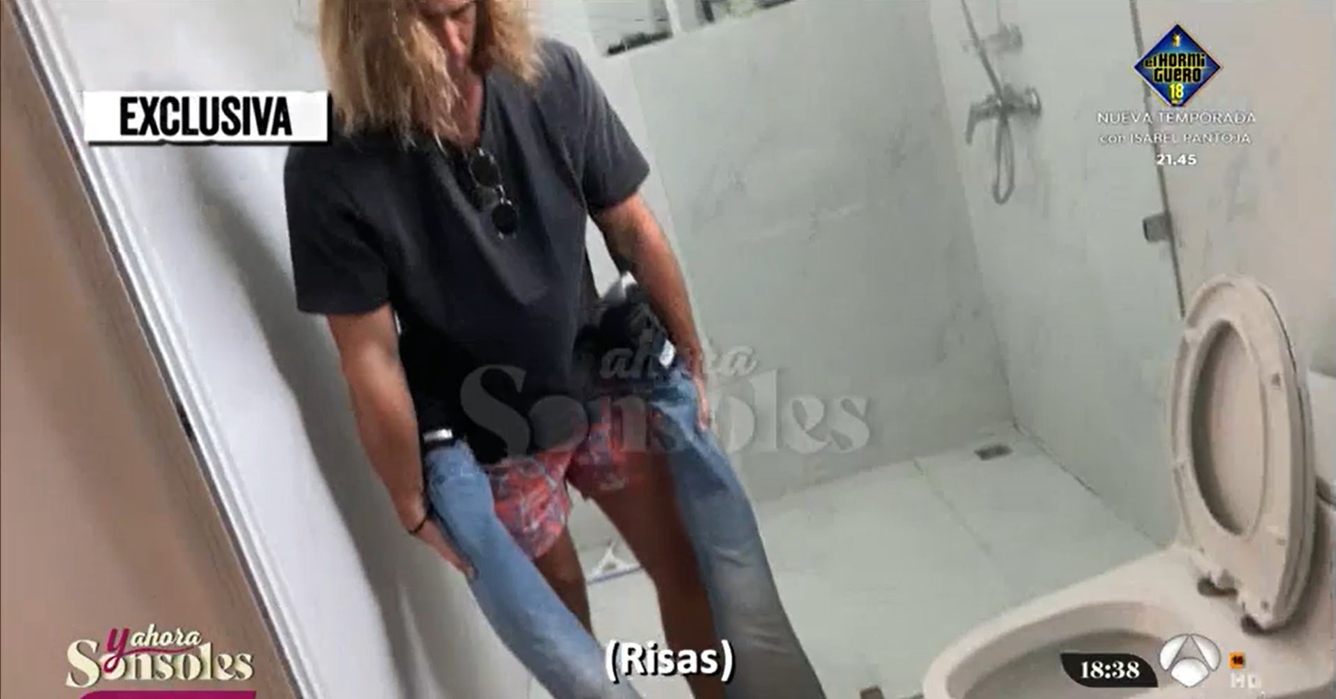 El vídeo de la reconstrucción de Daniel Sancho del asesinato de Edwin Arrieta: "Le volví a golpear una y otra vez" El vídeo de la reconstrucción de Daniel Sancho del asesinato de Edwin Arrieta: "Le volví a golpear una y otra vez"