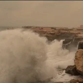 Fuerte oleaje en las Calas de Torrevieja Fuerte oleaje en las Calas de Torrevieja