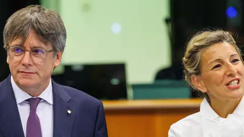 Carles Puigdemont y Yolanda Díaz en su reunión en el Parlamento Europeo Carles Puigdemont y Yolanda Díaz en su reunión en el Parlamento Europeo