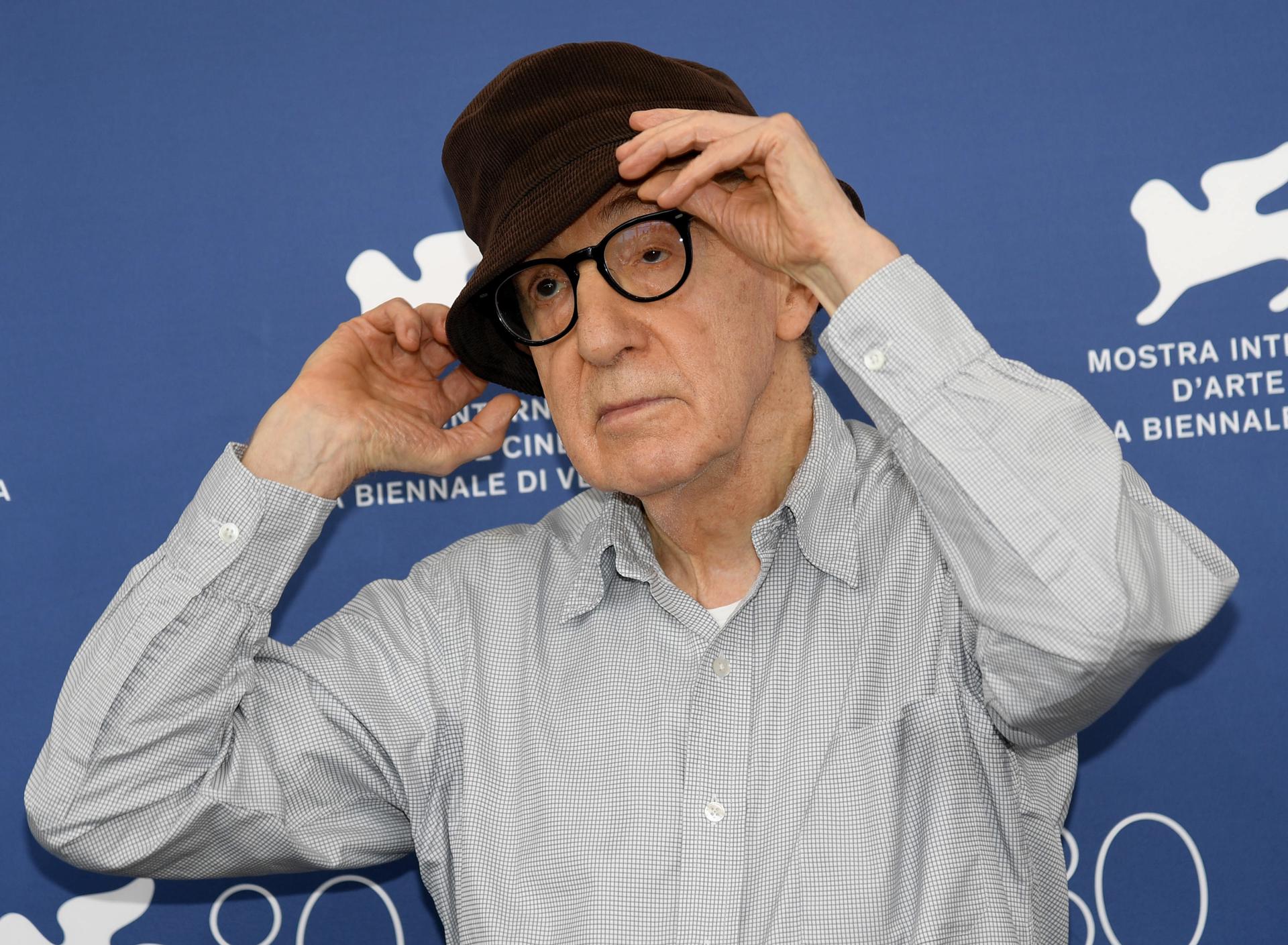 Woody Allen, sobre Rubiales: "No la estaba violando, era sólo un beso. ¿Qué hay de malo en eso?" Woody Allen, sobre Rubiales: "No la estaba violando, era sólo un beso. ¿Qué hay de malo en eso?"