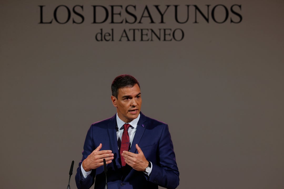 Pedro Sánchez, optimista respecto a su investidura: "El acuerdo se puede, se debe y se va a alcanzar" Pedro Sánchez, optimista respecto a su investidura: "El acuerdo se puede, se debe y se va a alcanzar"