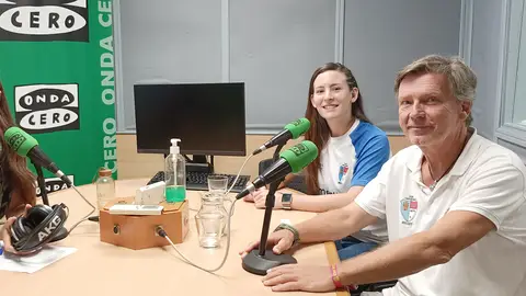 El Club Patín Alcalá Hockey arranca la pretemporada y se marca como objetivo alcanzar OK Liga Femenina Javier Pérez y Julieta Rouco en los estudios de Onda Cero Alcalá