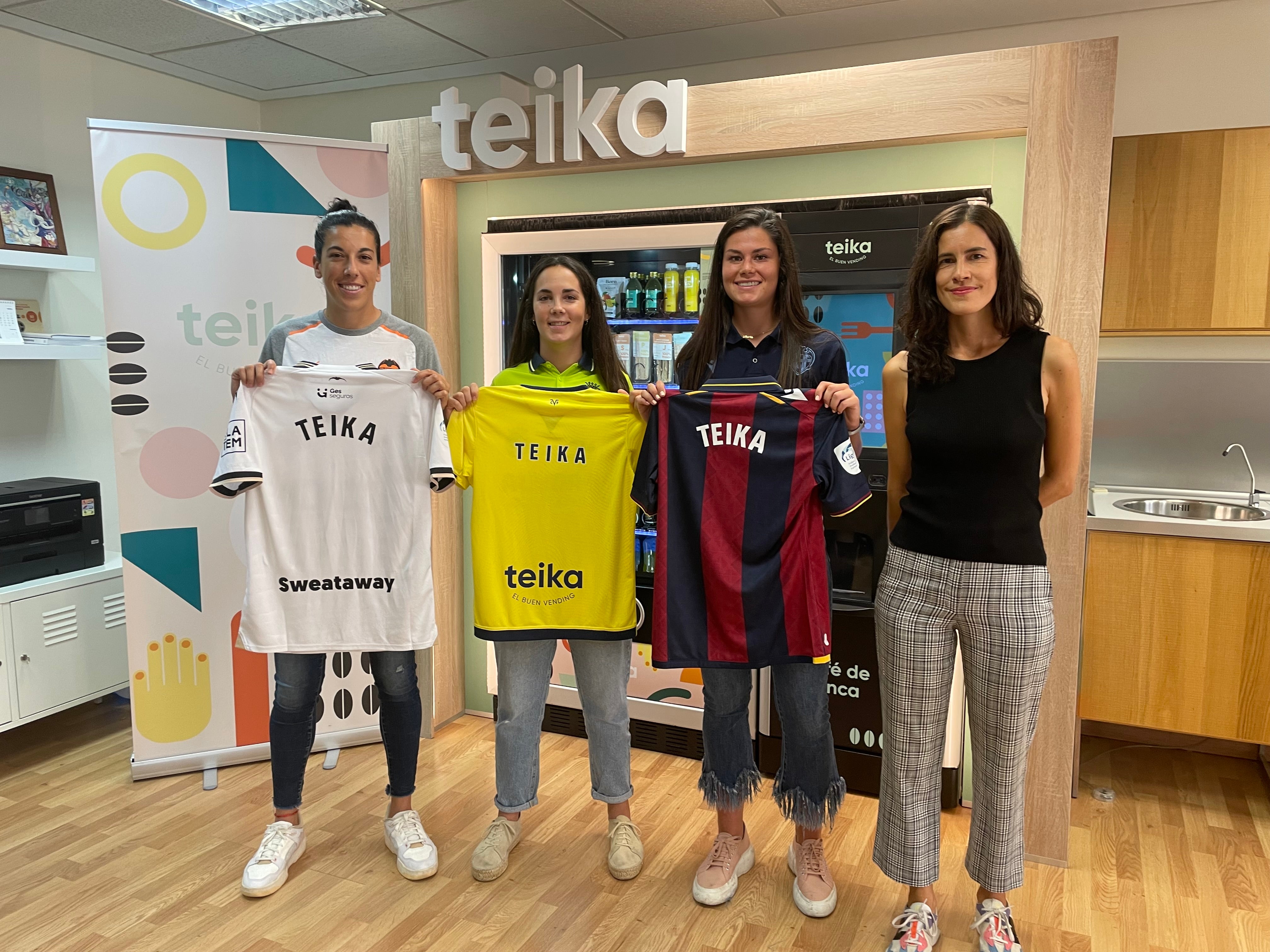 Las capitanas de Valencia, Levante y Villarreal presentan la Liga F en la sede de Teika Las capitanas de Valencia, Levante y Villarreal presentan la Liga F en la sede de Teika