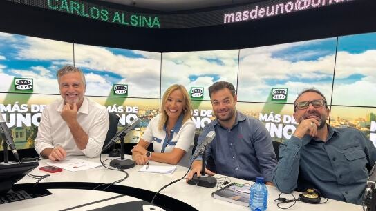 Roc&iacute;o Mart&iacute;nez, Edu Pidal y Edu Garc&iacute;a con Carlos Alsina