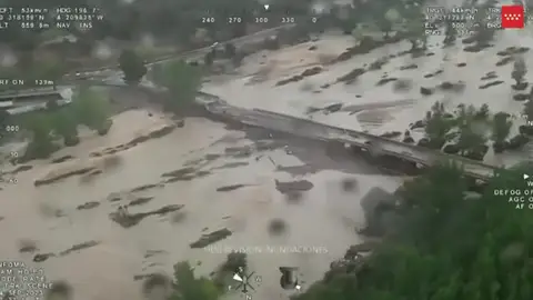Las impresionantes imágenes del desbordamiento del río Alberche a su paso por Aldea del Fresno Las impresionantes imágenes del desbordamiento del río Alberche a su paso por Aldea del Fresno
