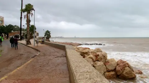 Alcanar ha patit notables destrosses per culpa del temporal Alcanar ha patit notables destrosses per culpa del temporal
