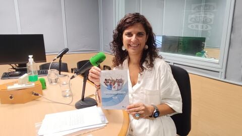Esther de Andr&eacute;s, concejala de Mayores de Alcal&aacute; de Henares, presenta el programa de la 38&ordf; Semana del Mayor