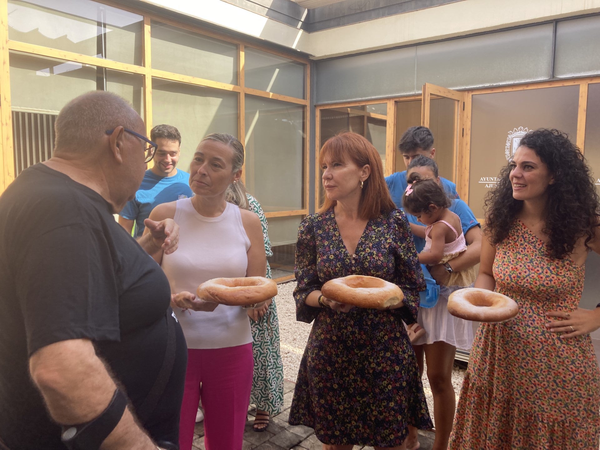 El Raval Roig de Alicante inicia sus fiestas con la catalogación de Interés Turístico Local El Raval Roig de Alicante inicia sus fiestas con la catalogación de Interés Turístico Local