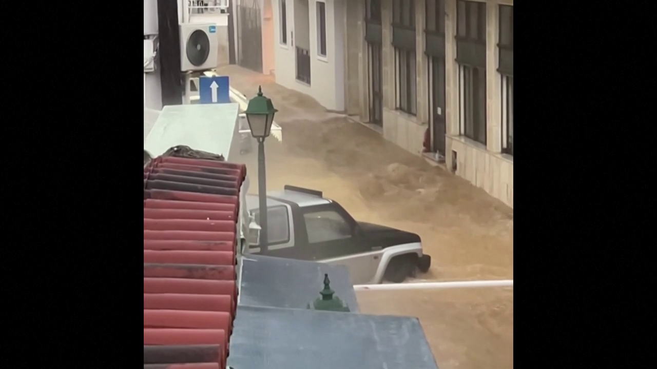 Al menos dos muertos en Grecia por las inundaciones extremas que ha provocado la tormenta Daniel Al menos dos muertos en Grecia por las inundaciones extremas que ha provocado la tormenta Daniel