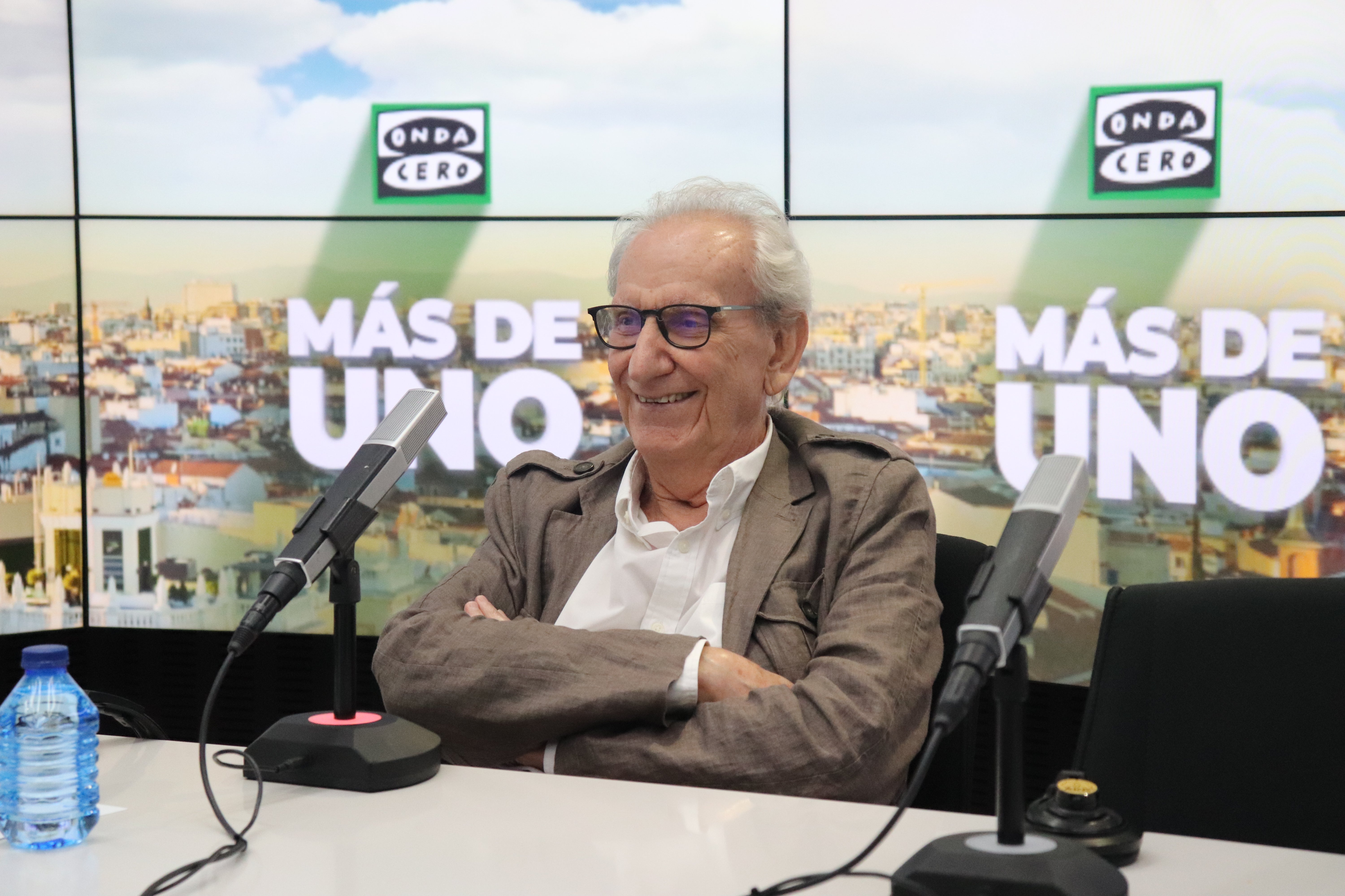 Jaime Chávarri: "Cuando se produce el fenómeno de la poesía, ¿qué más da cómo sean los poetas?" Jaime Chávarri: "Cuando se produce el fenómeno de la poesía, ¿qué más da cómo sean los poetas?"