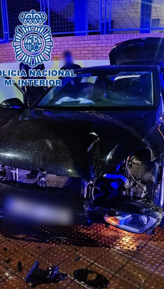 Así quedó el coche de los infractores Así quedó el coche de los infractores