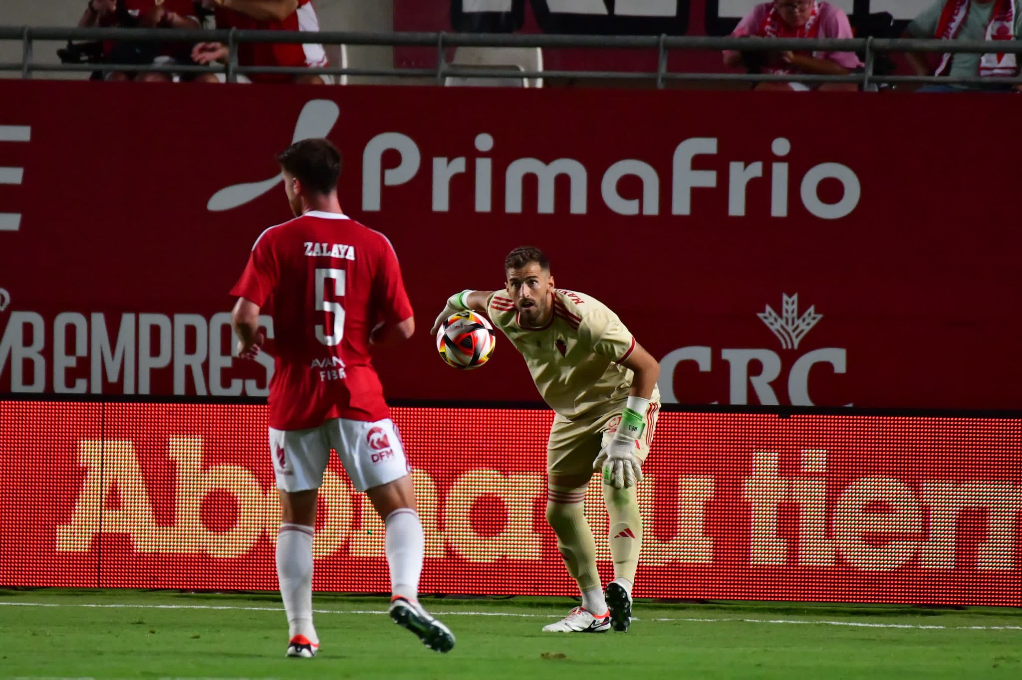 Manu García, portero del Real Murcia: "Los objetivos se consiguen en mayo" Manu García, portero del Real Murcia: "Los objetivos se consiguen en mayo"