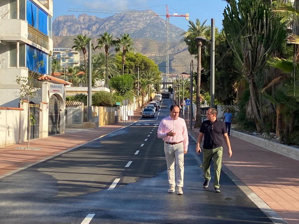 Juanfran Pérez inaugura las obras de la Avenida Mimosas en La Cala de Finestrat Juanfran Pérez inaugura las obras de la Avenida Mimosas en La Cala de Finestrat