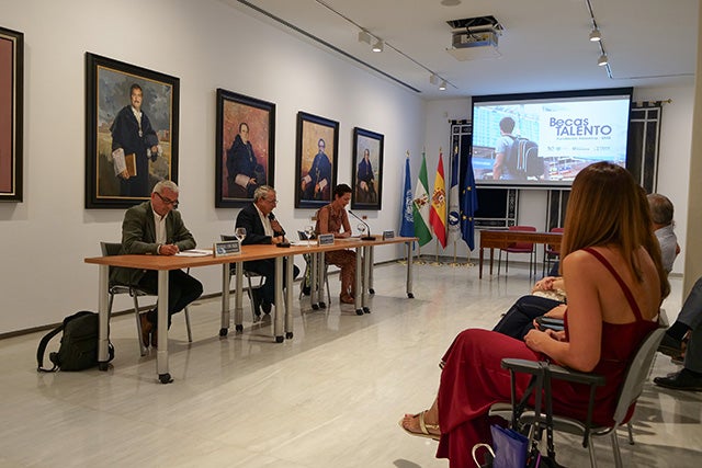 La Fundación Kareema y la Universidad de Málaga lanzan las primeras becas Talento La Fundación Kareema y la Universidad de Málaga lanzan las primeras becas Talento