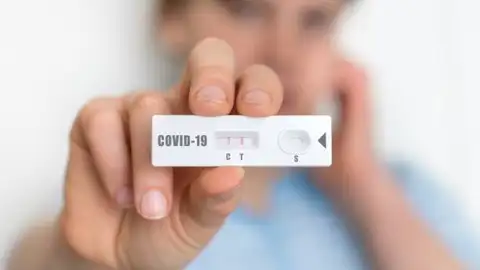 Desde finales de junio, se han vendido más de 13.000 test de antígenos. Aumentan las atenciones por covid en Aragón