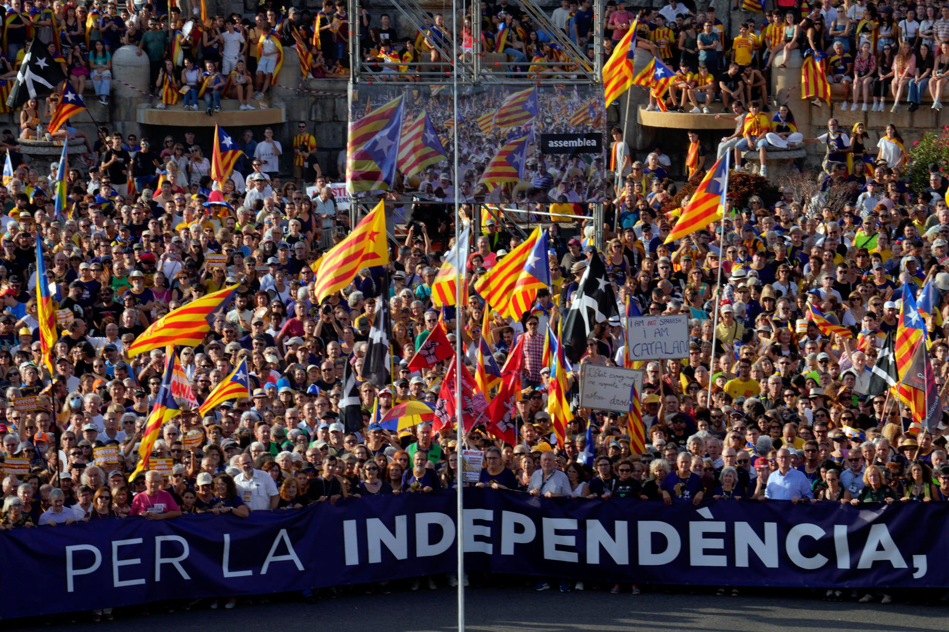 La Guardia Urbana cifra en 115.000 personas los asistentes a la manifestación de la Diada La Guardia Urbana cifra en 115.000 personas los asistentes a la manifestación de la Diada