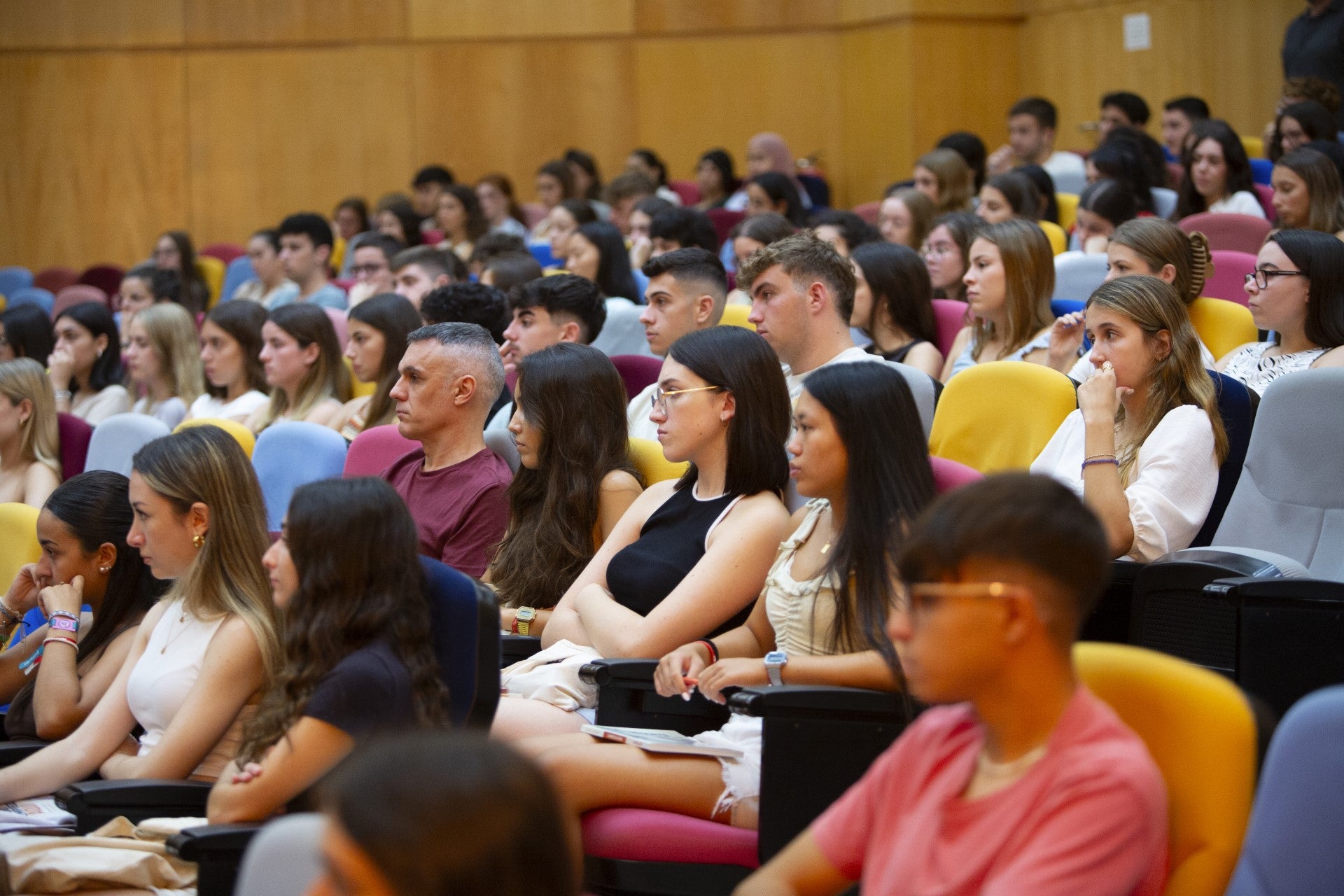 Los grados de Medicina e Ingeniería en Inteligencia Artificial son la novedad de este curso en la Universidad de Alicante Los grados de Medicina e Ingeniería en Inteligencia Artificial son la novedad de este curso en la Universidad de Alicante