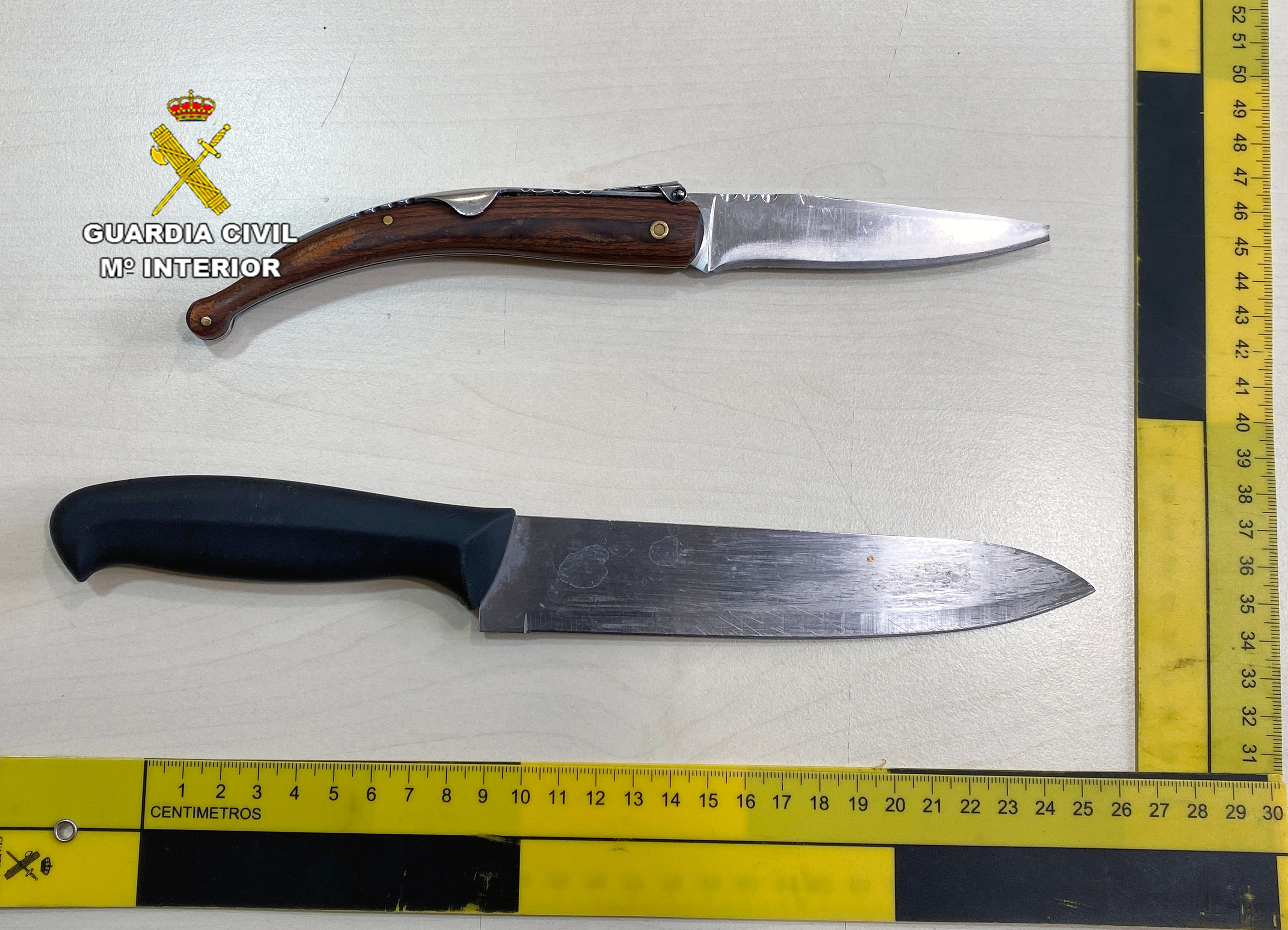 Detenidos 11 jóvenes implicados en una riña tumultuaria en el recinto ferial Detenidos 11 jóvenes implicados en una riña tumultuaria en el recinto ferial