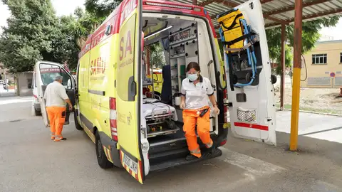 Muere un hombre atropellado por un camión en una empresa de Alzira Muere un hombre atropellado por un camión en una empresa de Alzira