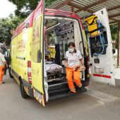 Muere un hombre atropellado por un camión en una empresa de Alzira