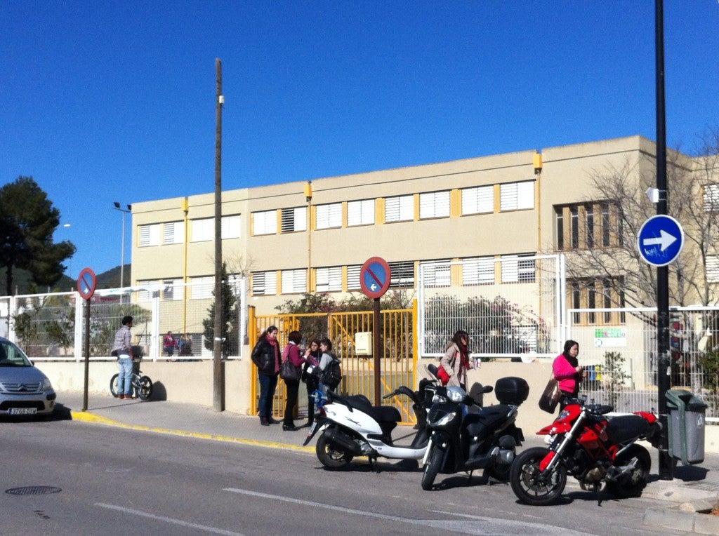 Los estudiantes en las Pitiusas vuelven a clase con 58 vacantes de profesorado sin cubrir Los estudiantes en las Pitiusas vuelven a clase con 58 vacantes de profesorado sin cubrir