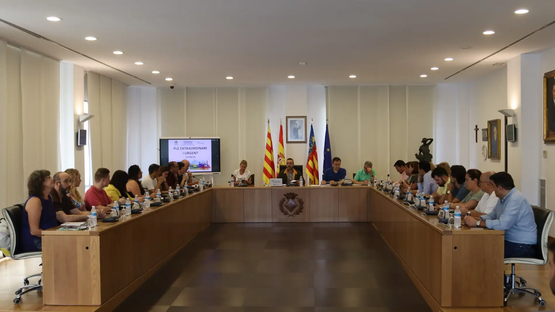 El Pleno del Ayuntamiento de Vila-real ha ratificado la renuncia al acta de concejal de Javier Serralvo
