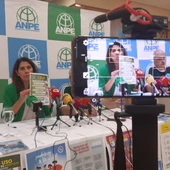 Mónica Sánchez de la Nieta en la rueda de prensa que ANPE ha dado en Ciudad Real Mónica Sánchez de la Nieta en la rueda de prensa que ANPE ha dado en Ciudad Real