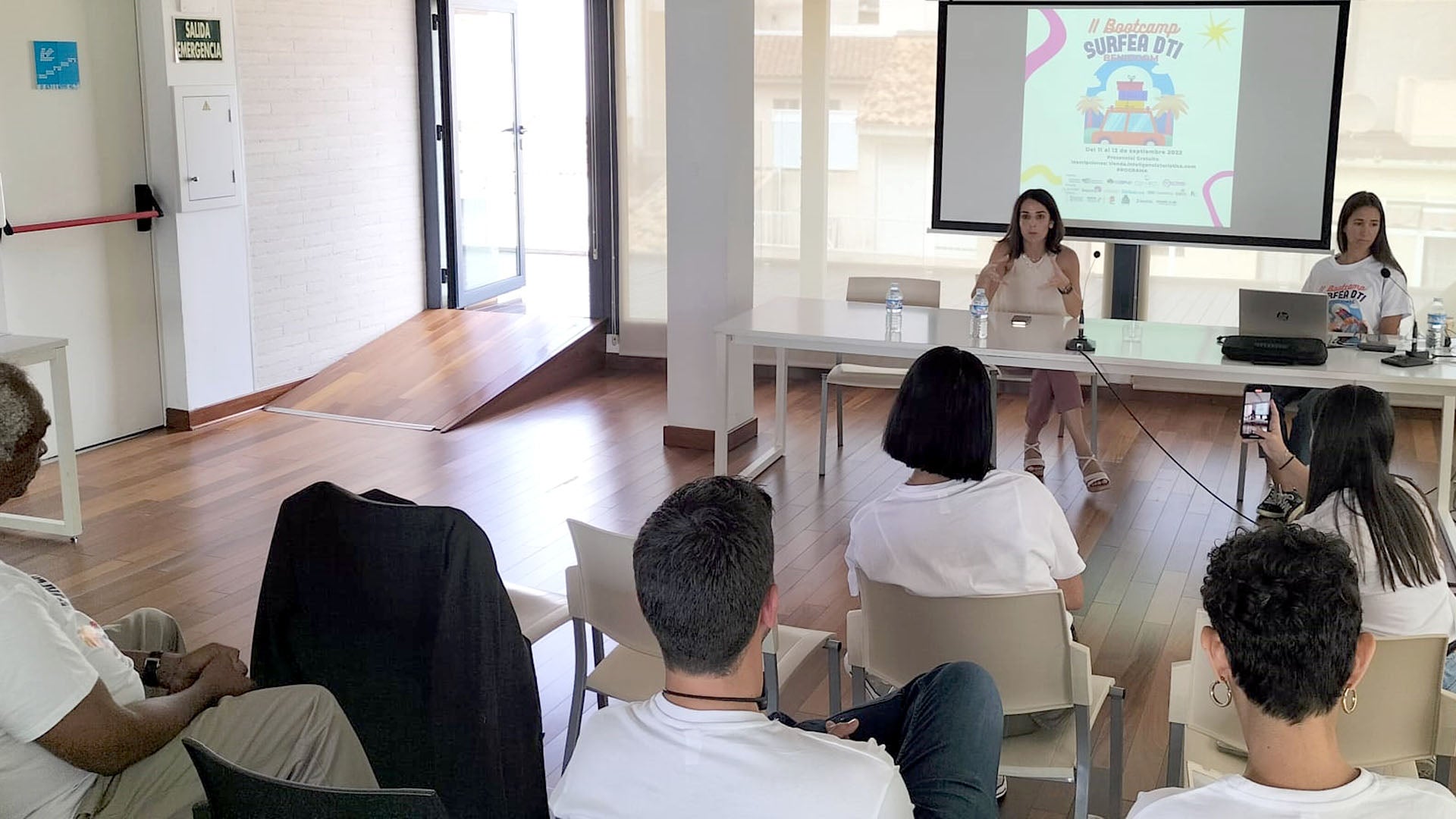 Benidorm celebra Boot Camp Surfea, conferencias y ponencias sobre la inteligencia artificial Benidorm celebra Boot Camp Surfea, conferencias y ponencias sobre la inteligencia artificial