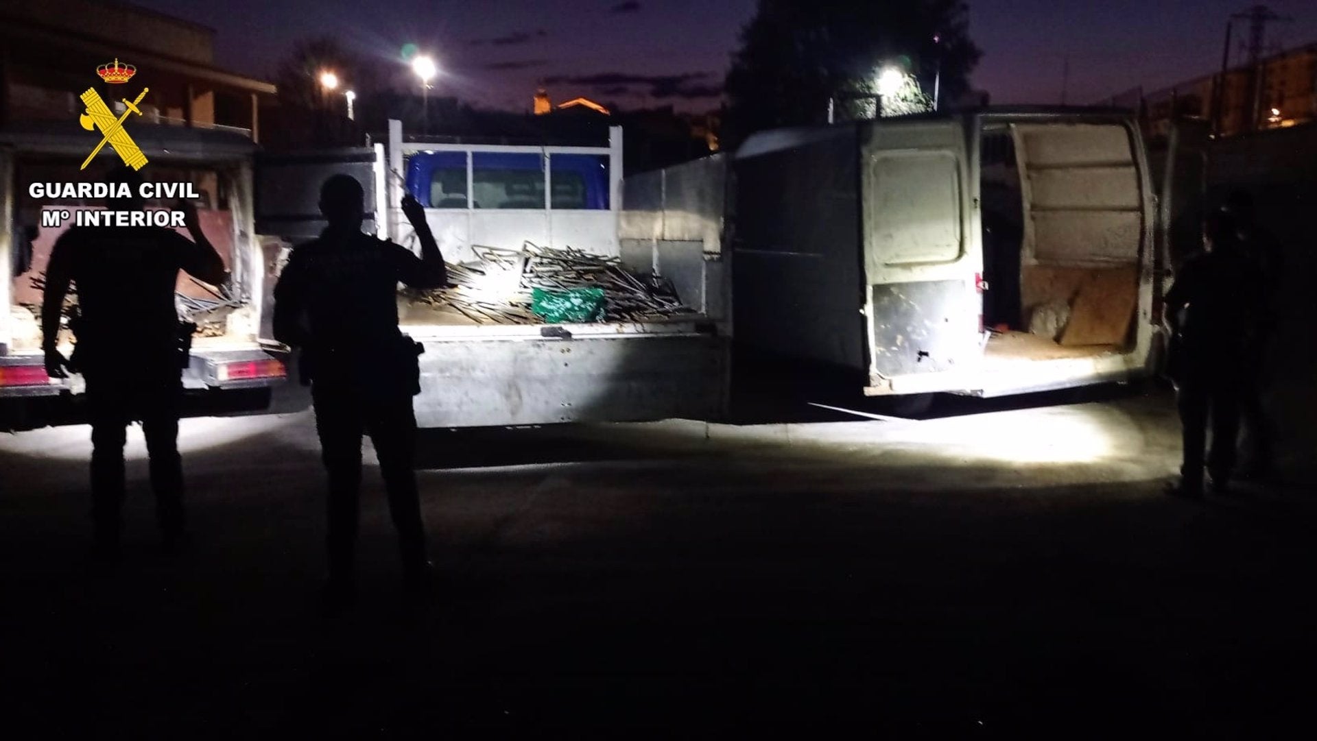 Cinco detenidos por robar material en las obras del tren de alta velocidad en Malpartida de Plasencia Cinco detenidos por robar material en las obras del tren de alta velocidad en Malpartida de Plasencia
