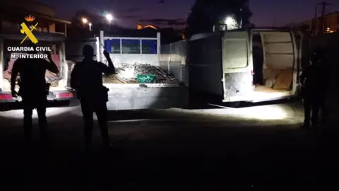 Cinco detenidos por robar material en las obras del tren de alta velocidad en Malpartida de Plasencia Cinco detenidos por robar material en las obras del tren de alta velocidad en Malpartida de Plasencia