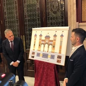 La portada de la Feria de Abril de 2024 está inspirada en el Pabellón Mudéjar de la Plaza de América de Sevilla La portada de la Feria de Abril de 2024 está inspirada en el Pabellón Mudéjar de la Plaza de América de Sevilla