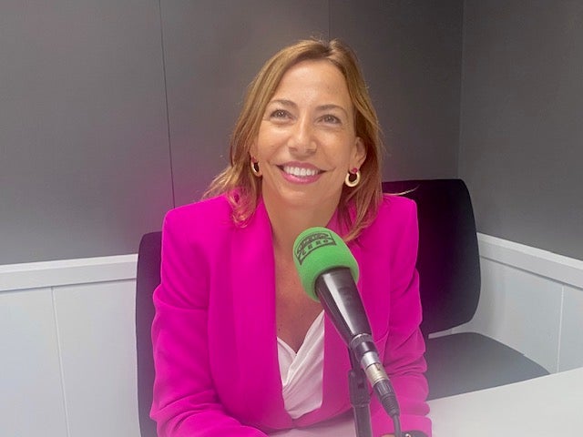 Natalia Chueca: "no habrá obras en La Romareda antes del concierto de Bunbury" Natalia Chueca: "no habrá obras en La Romareda antes del concierto de Bunbury"