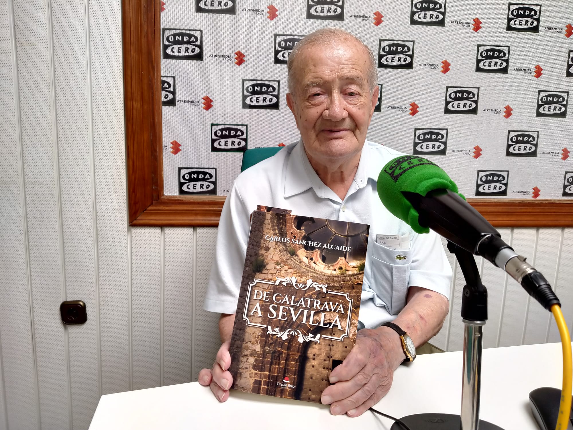 Carlos Sánchez ha venido a hablarnos de su último libro, "De Calatrava a Sevilla" Carlos Sánchez ha venido a hablarnos de su último libro, "De Calatrava a Sevilla"