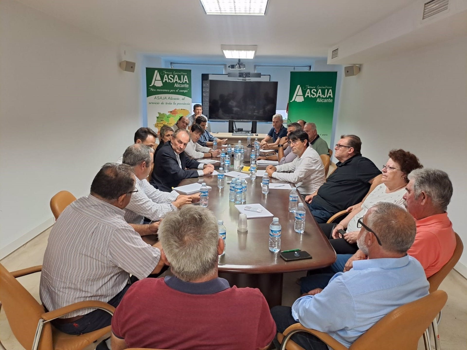 Asaja-Alicante advierte al nuevo conseller de Agricultura que "está en juego el futuro del sector agrario" Asaja-Alicante advierte al nuevo conseller de Agricultura que "está en juego el futuro del sector agrario"