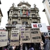 Imagen de archivo de una concentración contra la violencia machista en Pamplona