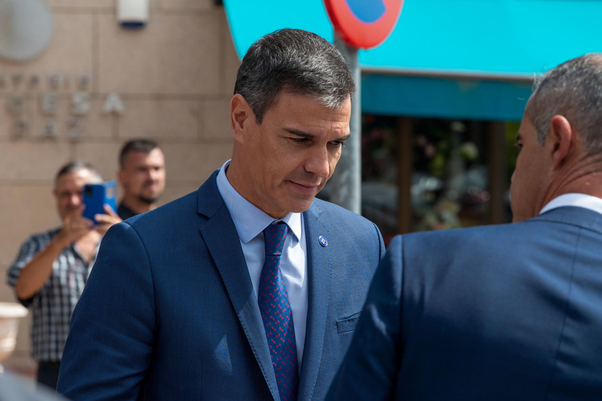 Pedro Sánchez da negativo por Covid y recupera su agenda pública Pedro Sánchez da negativo por Covid y recupera su agenda pública