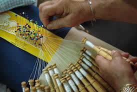 El sector del encaje aplaude que el Parlamento Europeo apruebe el texto legislativo para la IGP "Encajes de Almagro" El sector del encaje aplaude que el Parlamento Europeo apruebe el texto legislativo para la IGP "Encajes de Almagro"