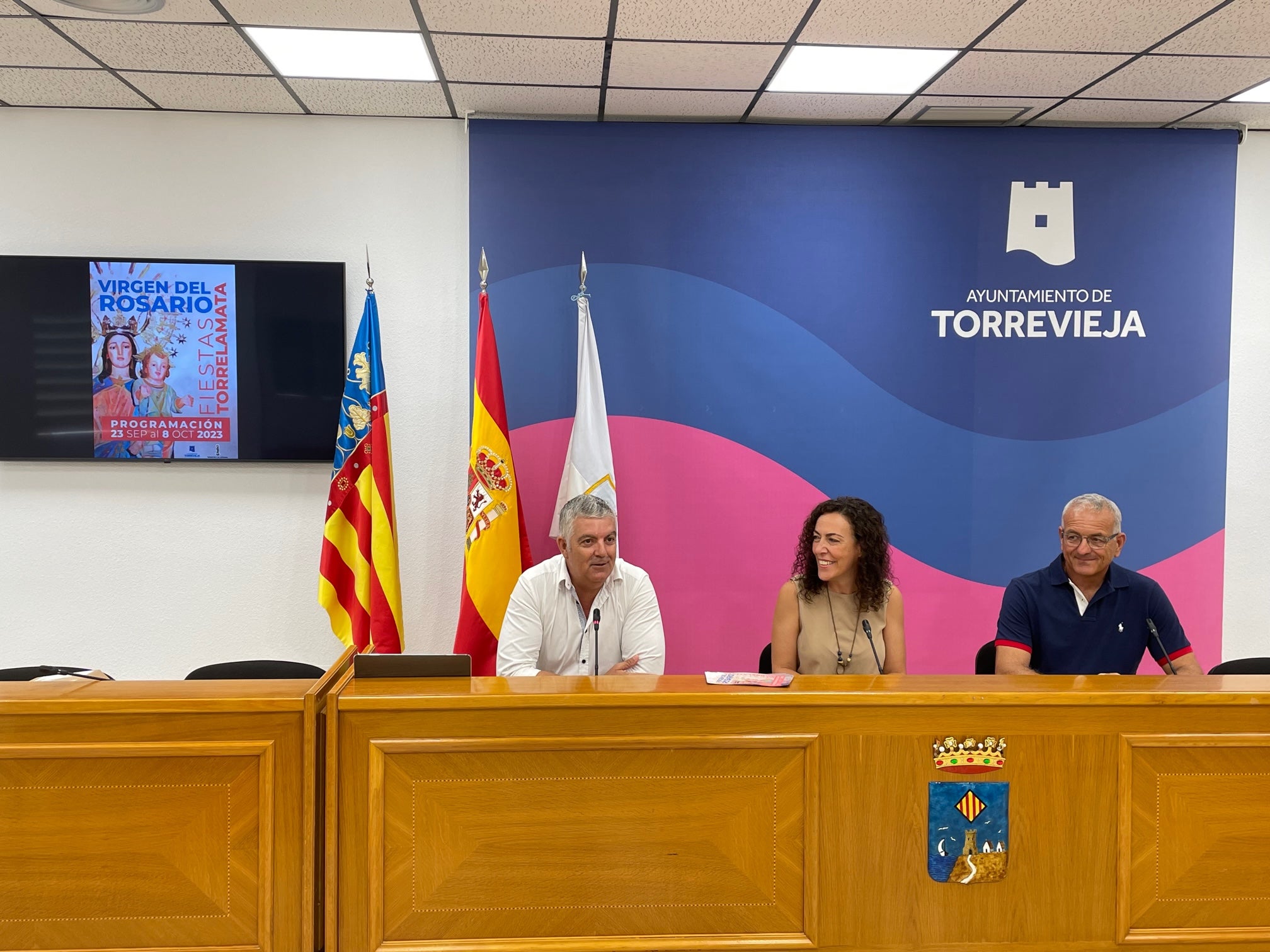 La Mata celebra sus fiestas en honor a la Virgen del Rosario del 23 de septiembre al 8 de octubre La Mata celebra sus fiestas en honor a la Virgen del Rosario del 23 de septiembre al 8 de octubre