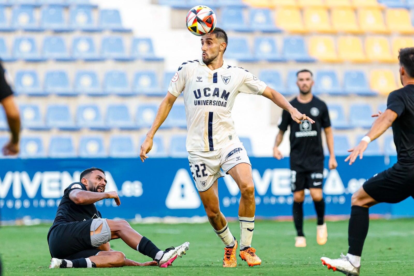 Jorge García: "Sentimos ganas y ambición para ascender con el UCAM" Jorge García: "Sentimos ganas y ambición para ascender con el UCAM"