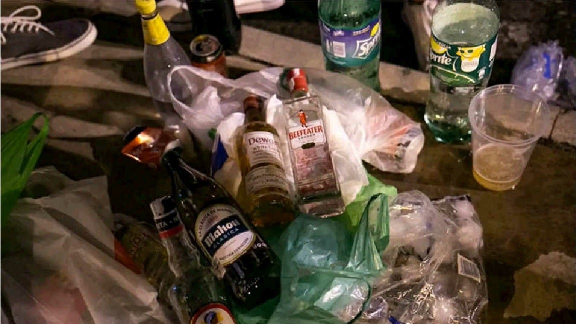 Los hosteleros de Cantabria muestran su preocupación ante "la impunidad" de las actividades irregulares y el botellón Los hosteleros de Cantabria muestran su preocupación ante "la impunidad" de las actividades irregulares y el botellón