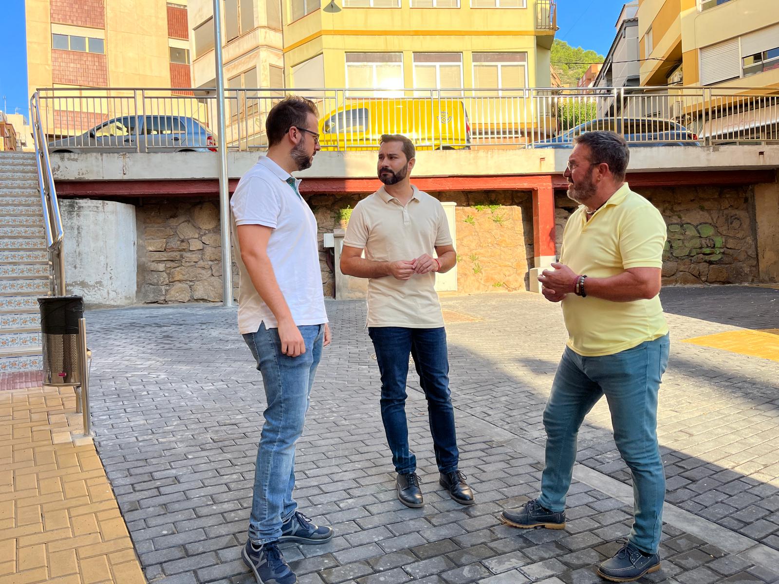 El Ayuntamiento de l´Alcora mejora la movilidad de la calle Madrid y paralelas El Ayuntamiento de l´Alcora mejora la movilidad de la calle Madrid y paralelas