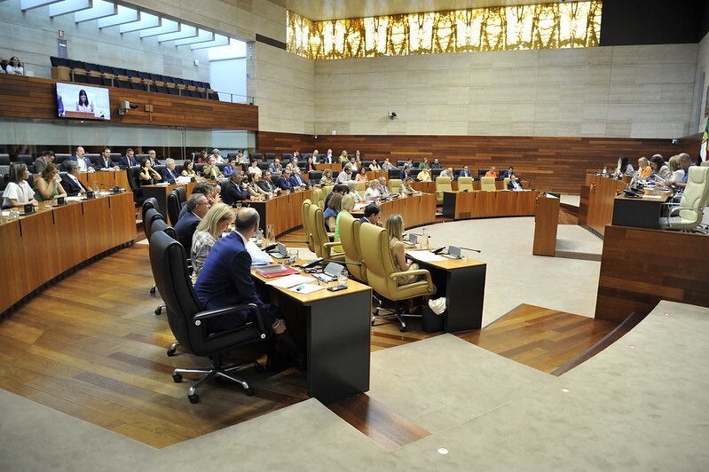 La política general y prioridades del nuevo Gobierno regional se debatían este jueves en la Asamblea de Extremadura La política general y prioridades del nuevo Gobierno regional se debatían este jueves en la Asamblea de Extremadura