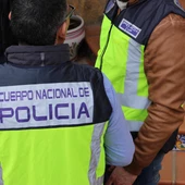 Agentes de la Policía Nacional Agentes de la Policía Nacional