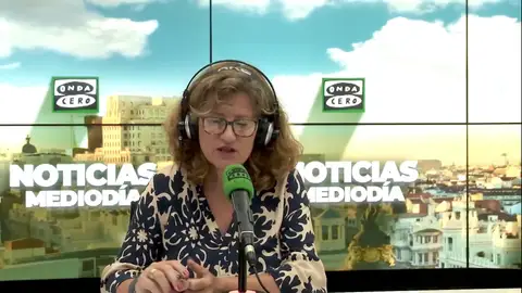 Elena Gijón: "Pensar y opinar está sobrevalorado en la calle Ferraz" Elena Gijón: "Pensar y opinar está sobrevalorado en la calle Ferraz"