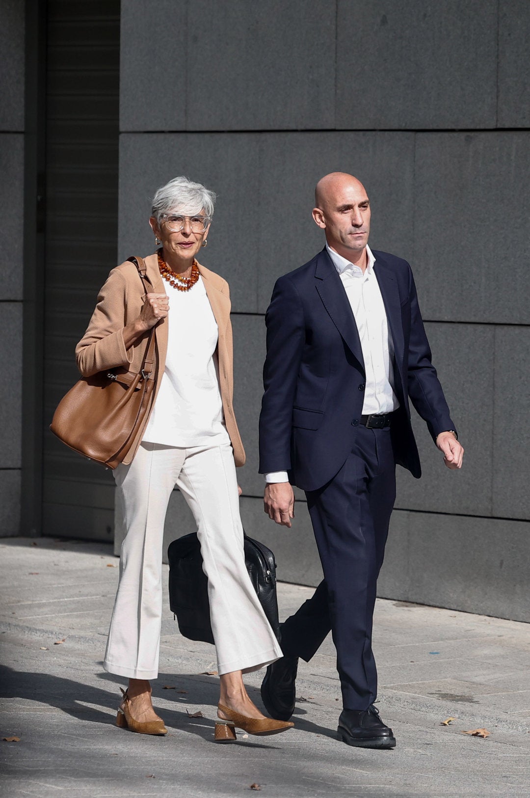 Quién es Olga Tubau, la abogada que defenderá a Rubiales ante la Audiencia Nacional Quién es Olga Tubau, la abogada que defenderá a Rubiales ante la Audiencia Nacional