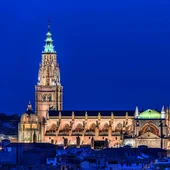 Vista nocturna de la catedral de Toledo Vista nocturna de la catedral de Toledo