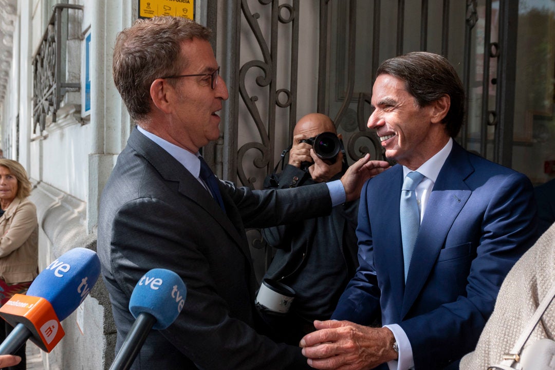 Feijóo pide a Sánchez que dé marcha atrás: "No está legitimado para la amnistía" Feijóo pide a Sánchez que dé marcha atrás: "No está legitimado para la amnistía"