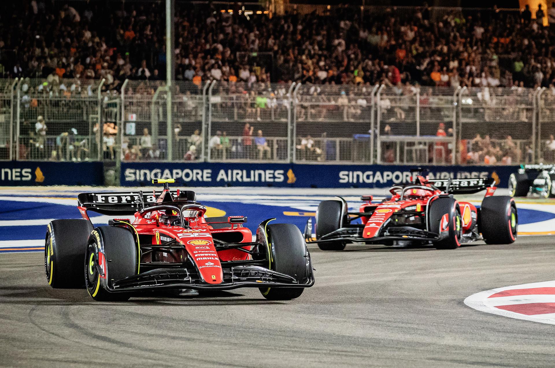 Carlos Sainz vence en Singapur y suma su segundo triunfo en la Fórmula 1 Carlos Sainz vence en Singapur y suma su segundo triunfo en la Fórmula 1