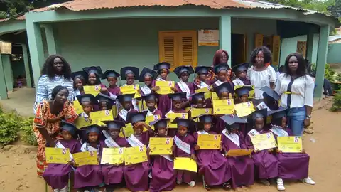 Alumnos de educación infantil en una escuela de Sao Domingos Alumnos de educación infantil en una escuela de Sao Domingos